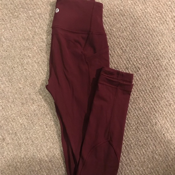 SOLD ON DEPOP @mlav10 !Lululemon All The Right - Picture 1 of 5